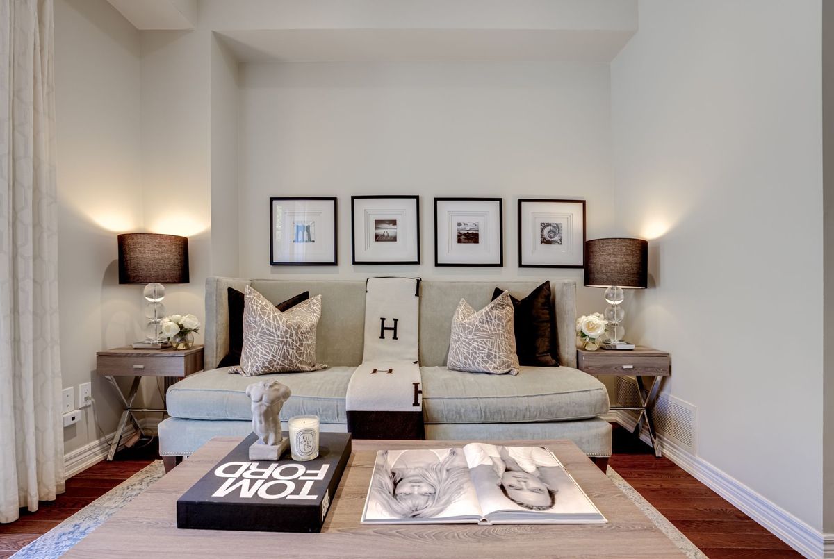 4-22 Balmoral Avenue 4-22 Balmoral Avenue Toronto C02