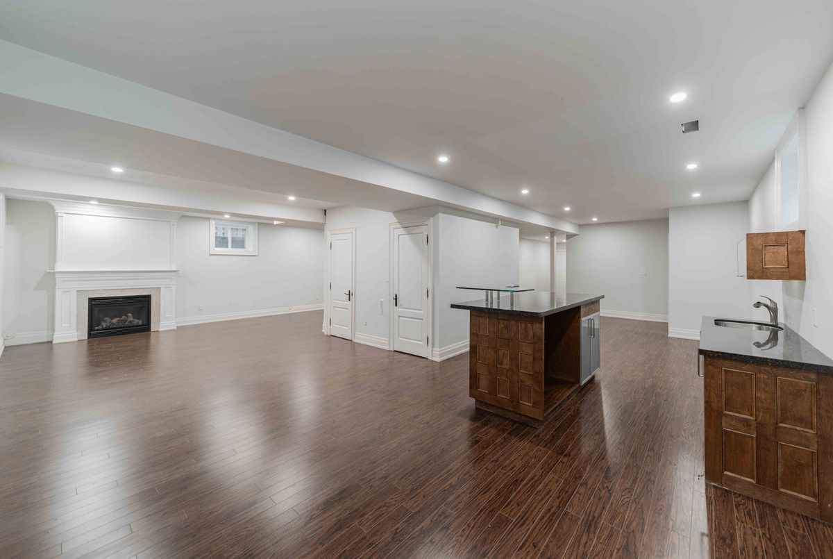 116 Church Avenue 116 Church Avenue Toronto C14