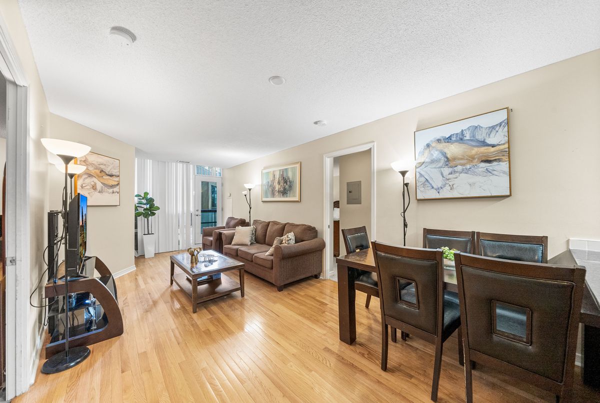 317-509 Beecroft Road 317-509 Beecroft Road Toronto C07
