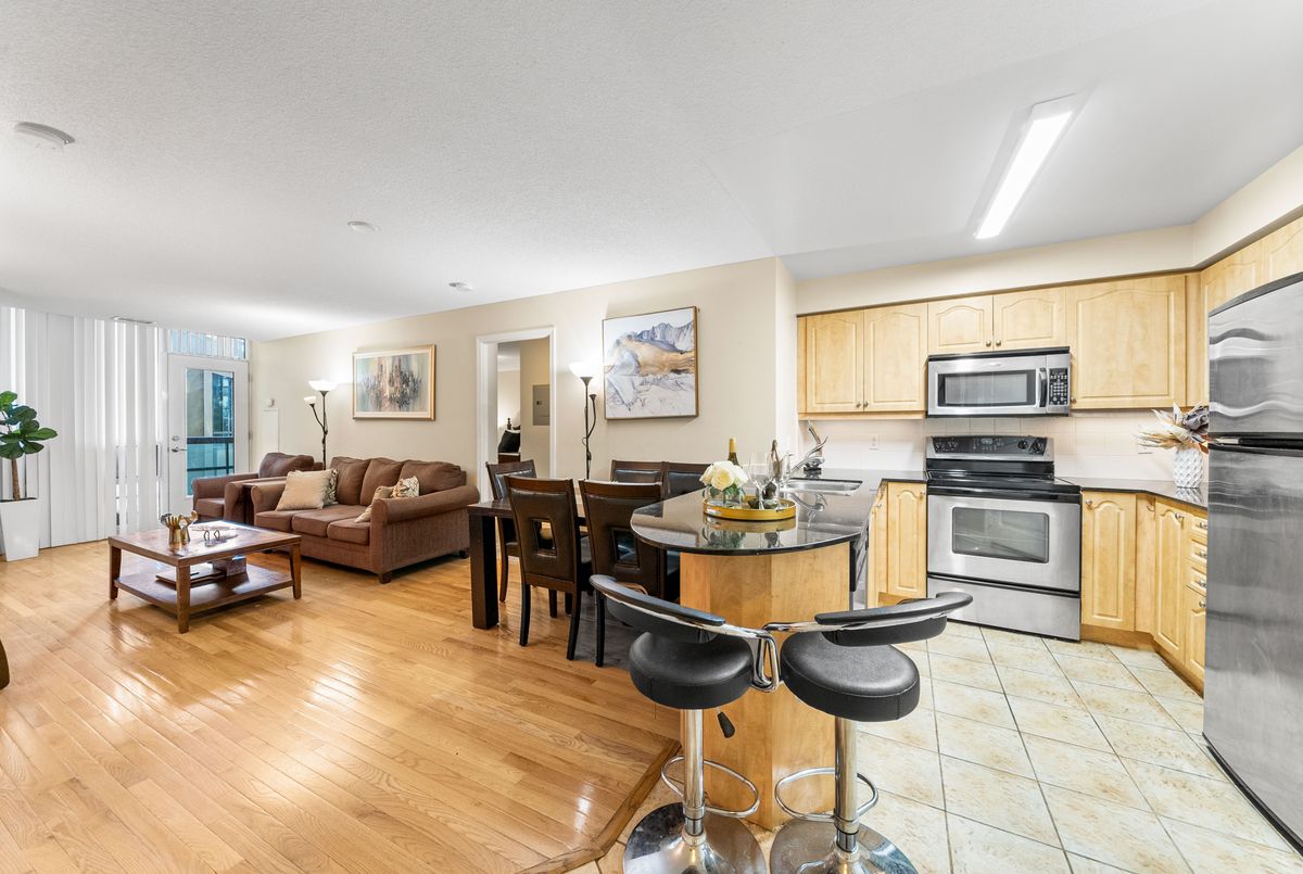 317-509 Beecroft Road 317-509 Beecroft Road Toronto C07