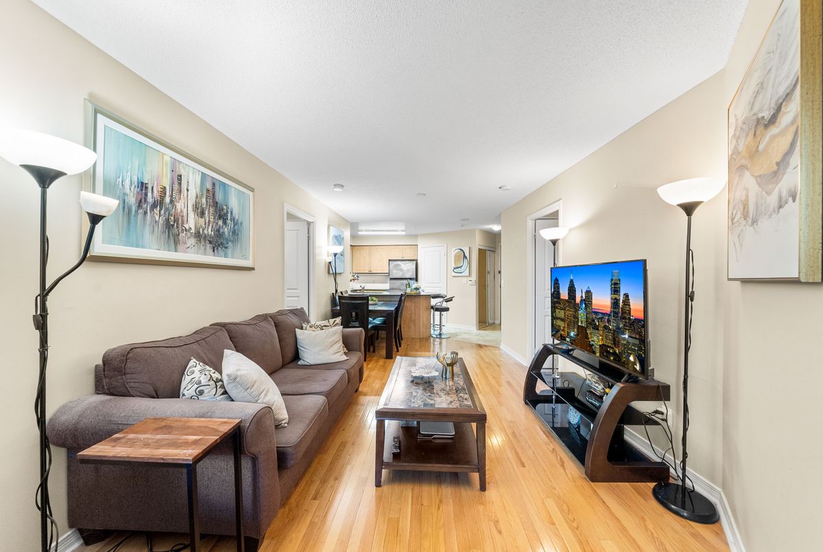 317-509 Beecroft Road 317-509 Beecroft Road Toronto C07
