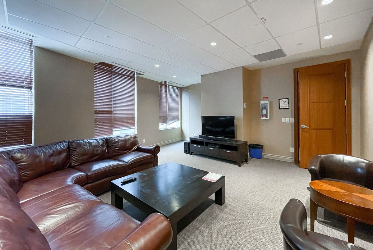 1712-18 Holmes Avenue 1712-18 Holmes Avenue Toronto C14
