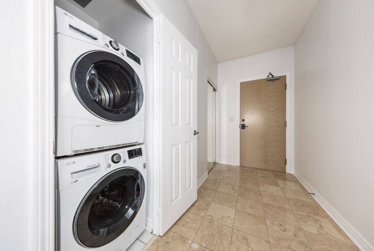 1712-18 Holmes Avenue 1712-18 Holmes Avenue Toronto C14