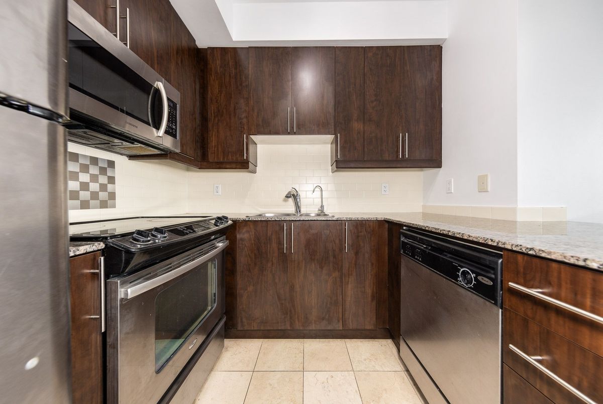 1712-18 Holmes Avenue 1712-18 Holmes Avenue Toronto C14