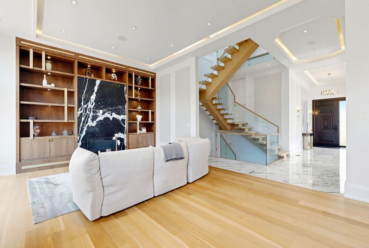 img-gallery