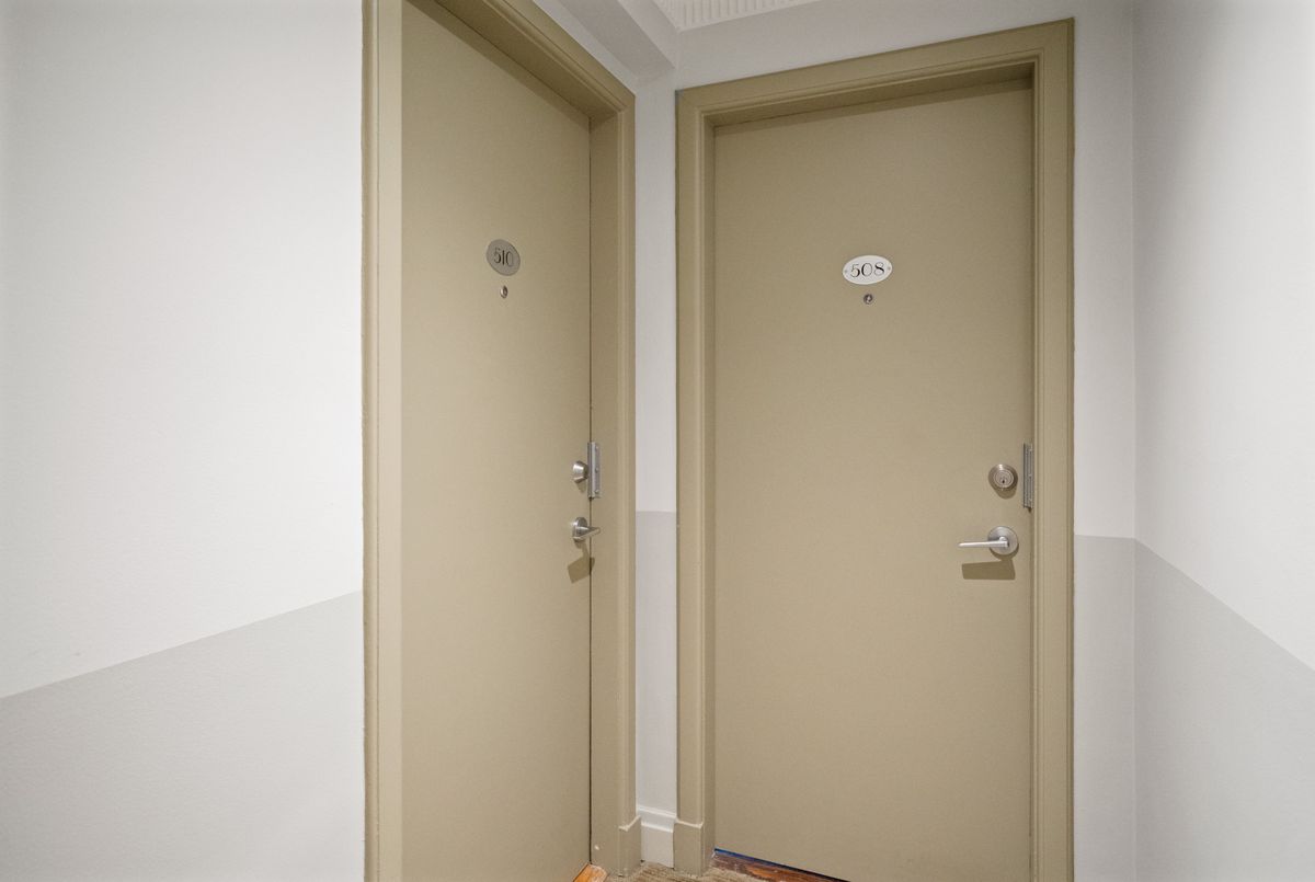 img-gallery
