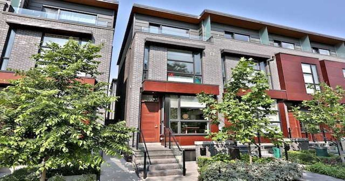 226 Manning Ave Toronto