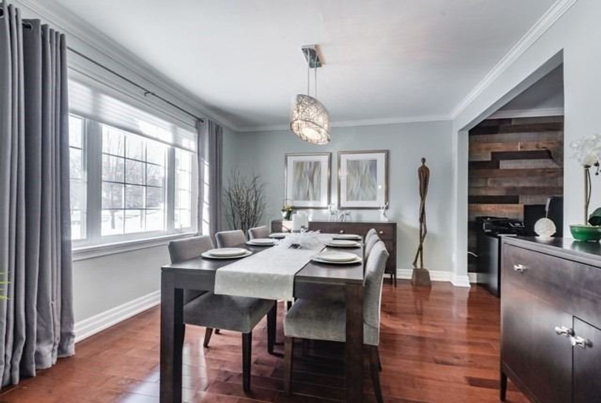5 Leona Dr 5 Leona Dr Toronto
