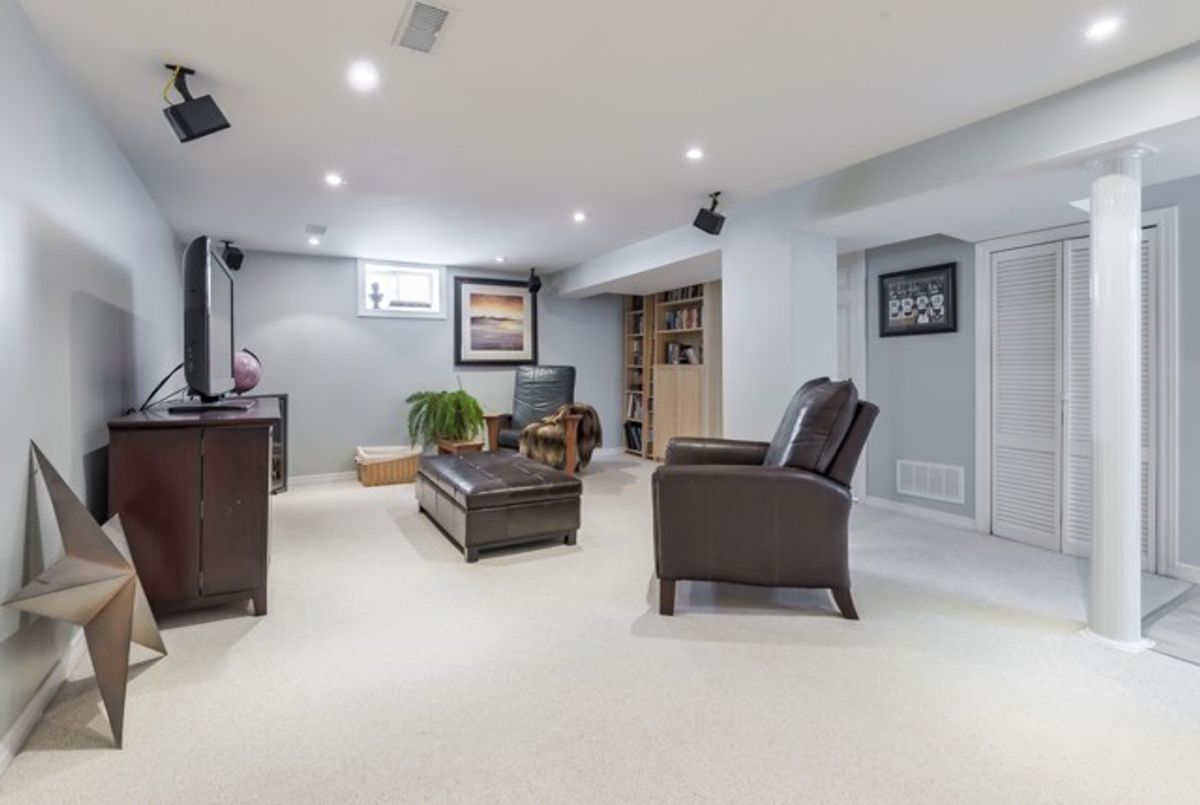5 Leona Dr 5 Leona Dr Toronto