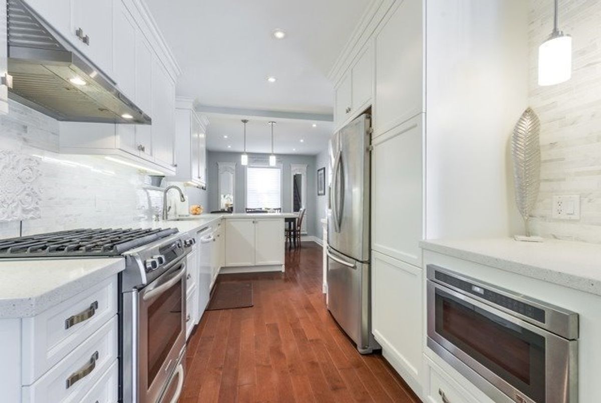 5 Leona Dr 5 Leona Dr Toronto