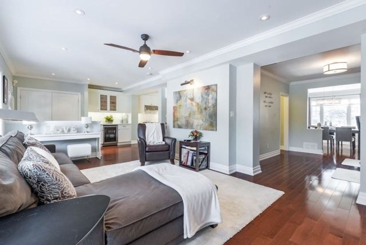 5 Leona Dr 5 Leona Dr Toronto