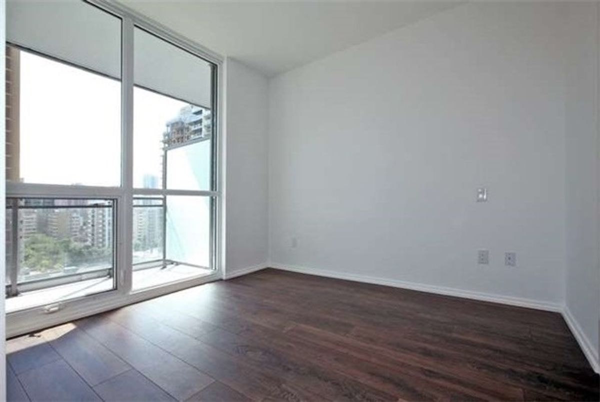 2511-45 Charles St E 2511-45 Charles St E Toronto