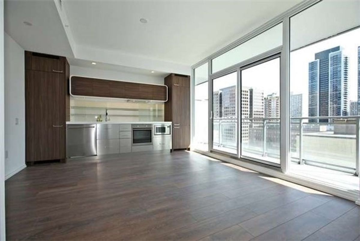 2511-45 Charles St E 2511-45 Charles St E Toronto