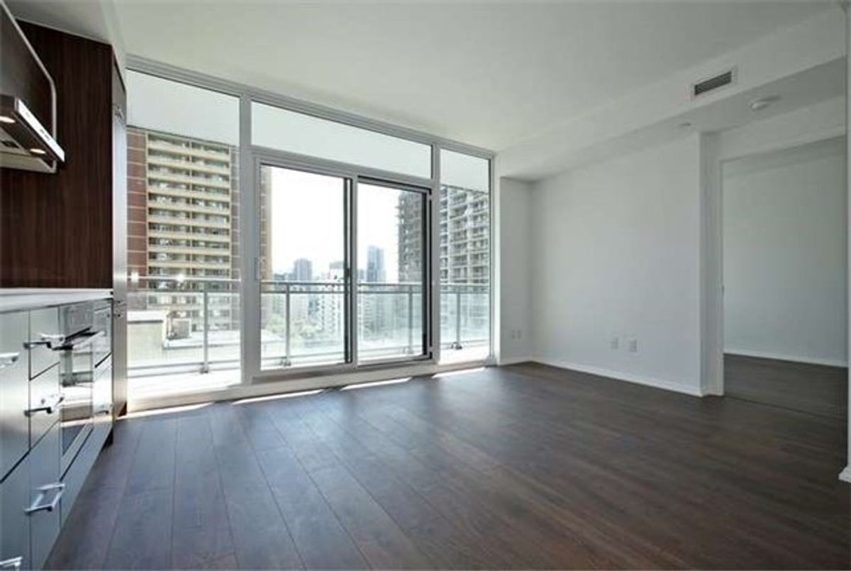 2511-45 Charles St E 2511-45 Charles St E Toronto