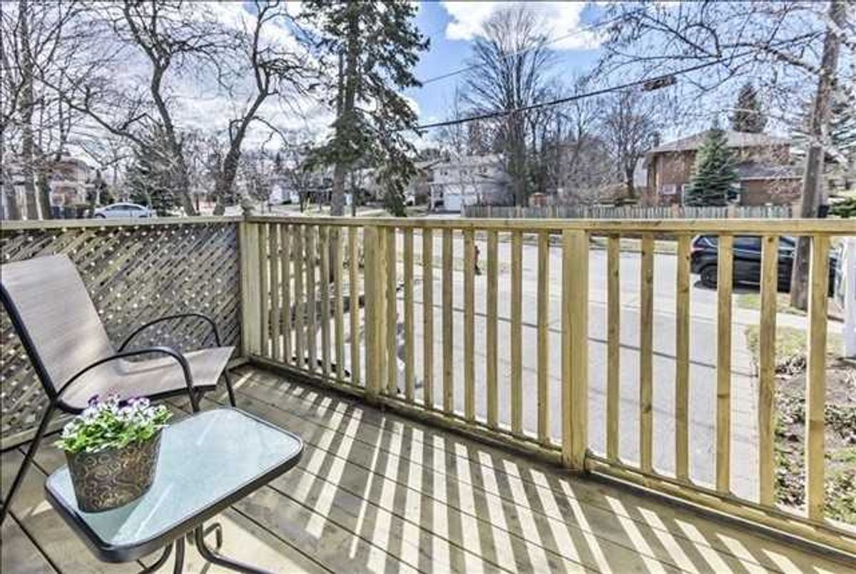 356 Woodsworth Rd 356 Woodsworth Rd Toronto