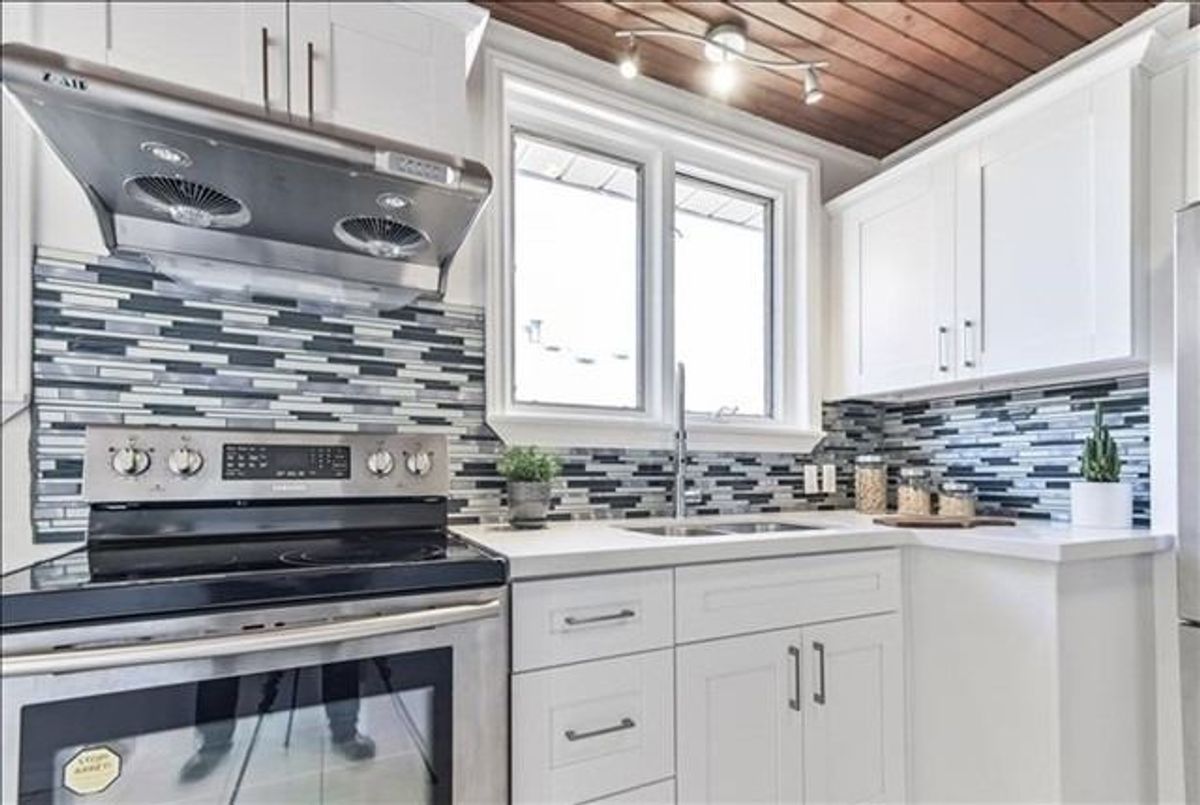 356 Woodsworth Rd 356 Woodsworth Rd Toronto