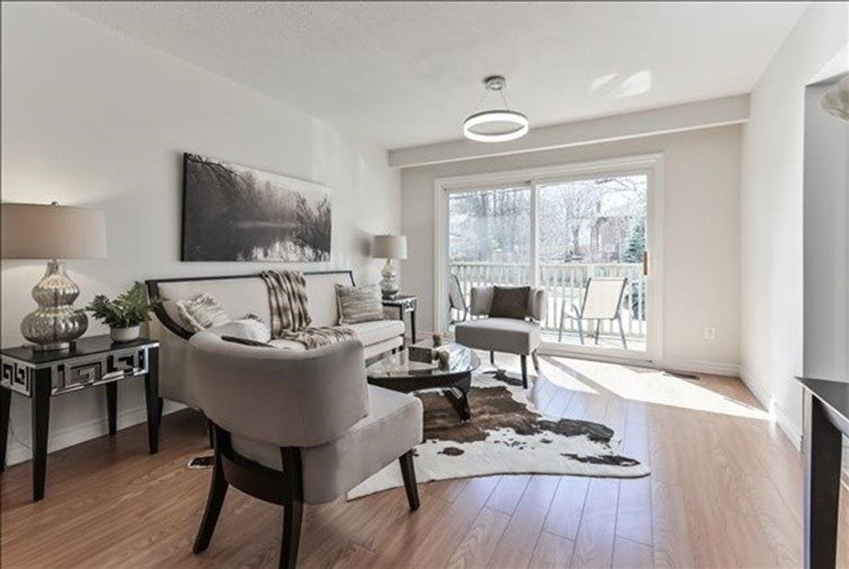 356 Woodsworth Rd 356 Woodsworth Rd Toronto