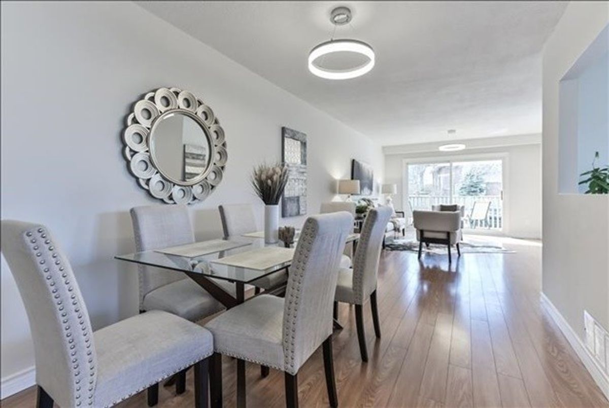 356 Woodsworth Rd 356 Woodsworth Rd Toronto
