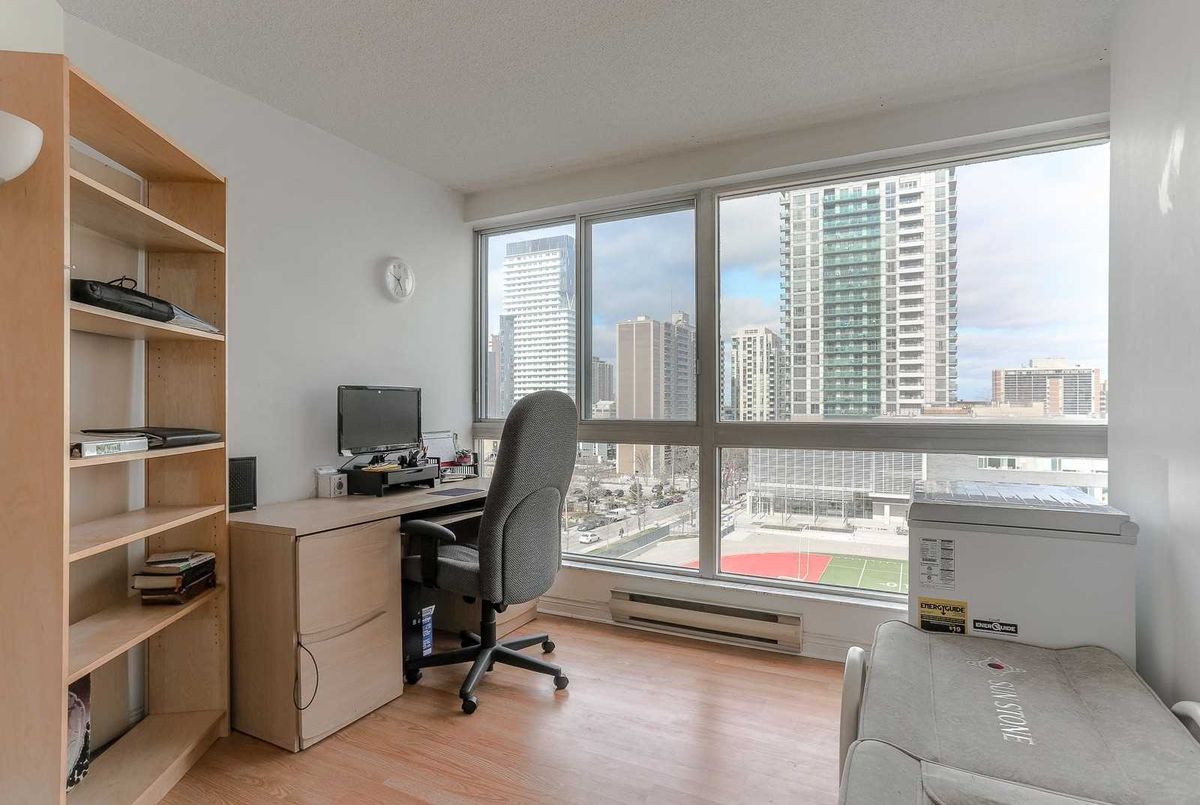 708-7 Broadway Ave 708-7 Broadway Ave Toronto