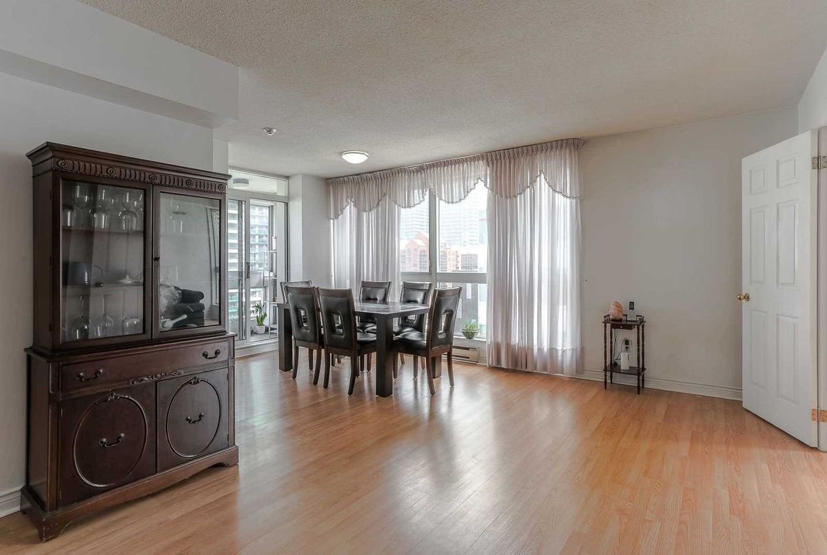 708-7 Broadway Ave 708-7 Broadway Ave Toronto