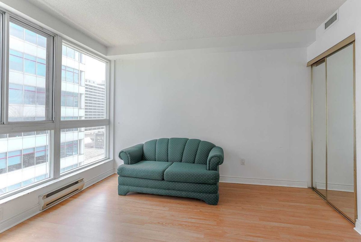 708-7 Broadway Ave 708-7 Broadway Ave Toronto
