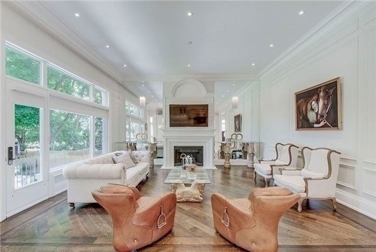 img-gallery
