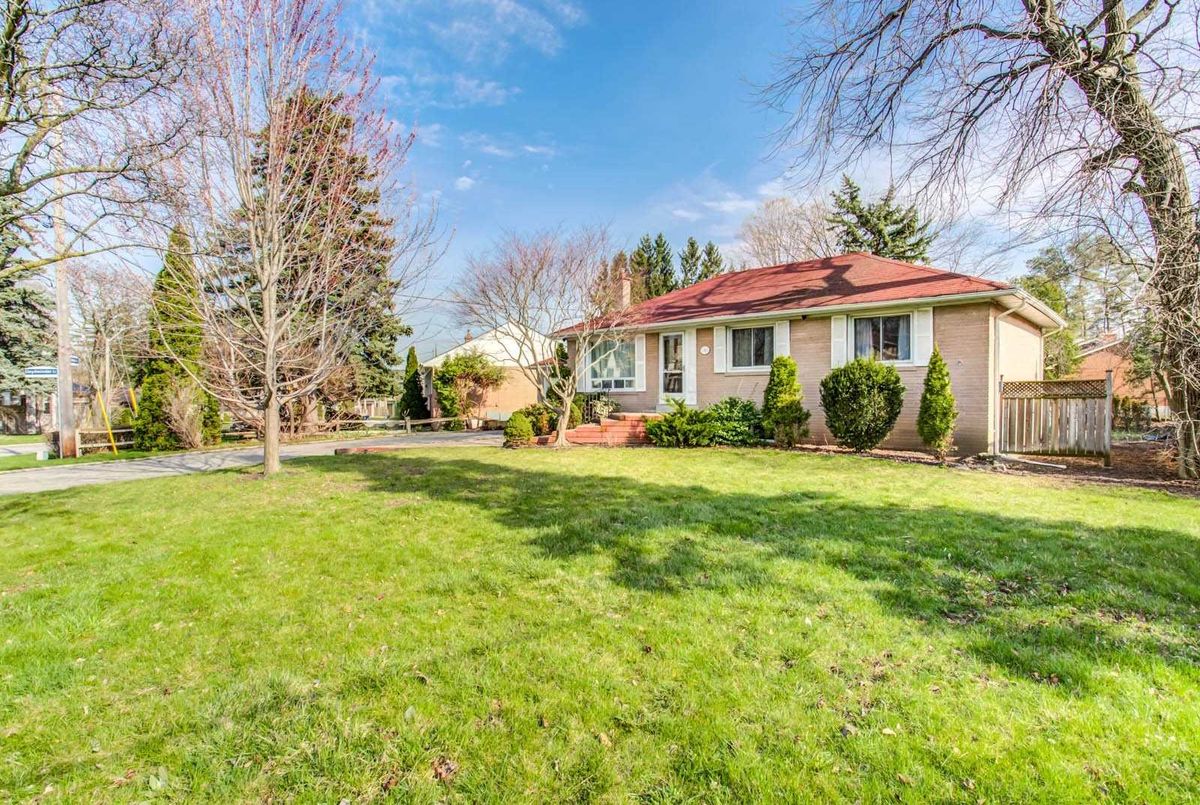161 Newton Dr 161 Newton Dr Toronto