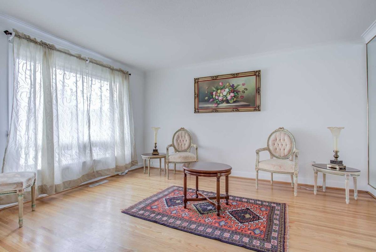161 Newton Dr 161 Newton Dr Toronto