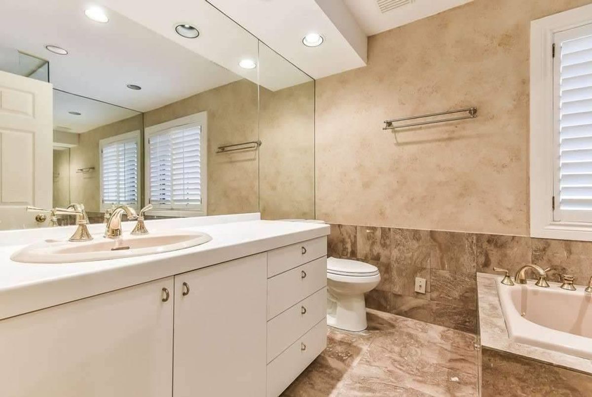 58 Heathcote Ave 58 Heathcote Ave Toronto
