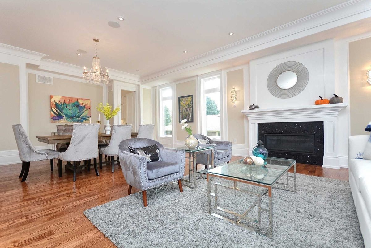 88 Lesgay Cres 88 Lesgay Cres Toronto
