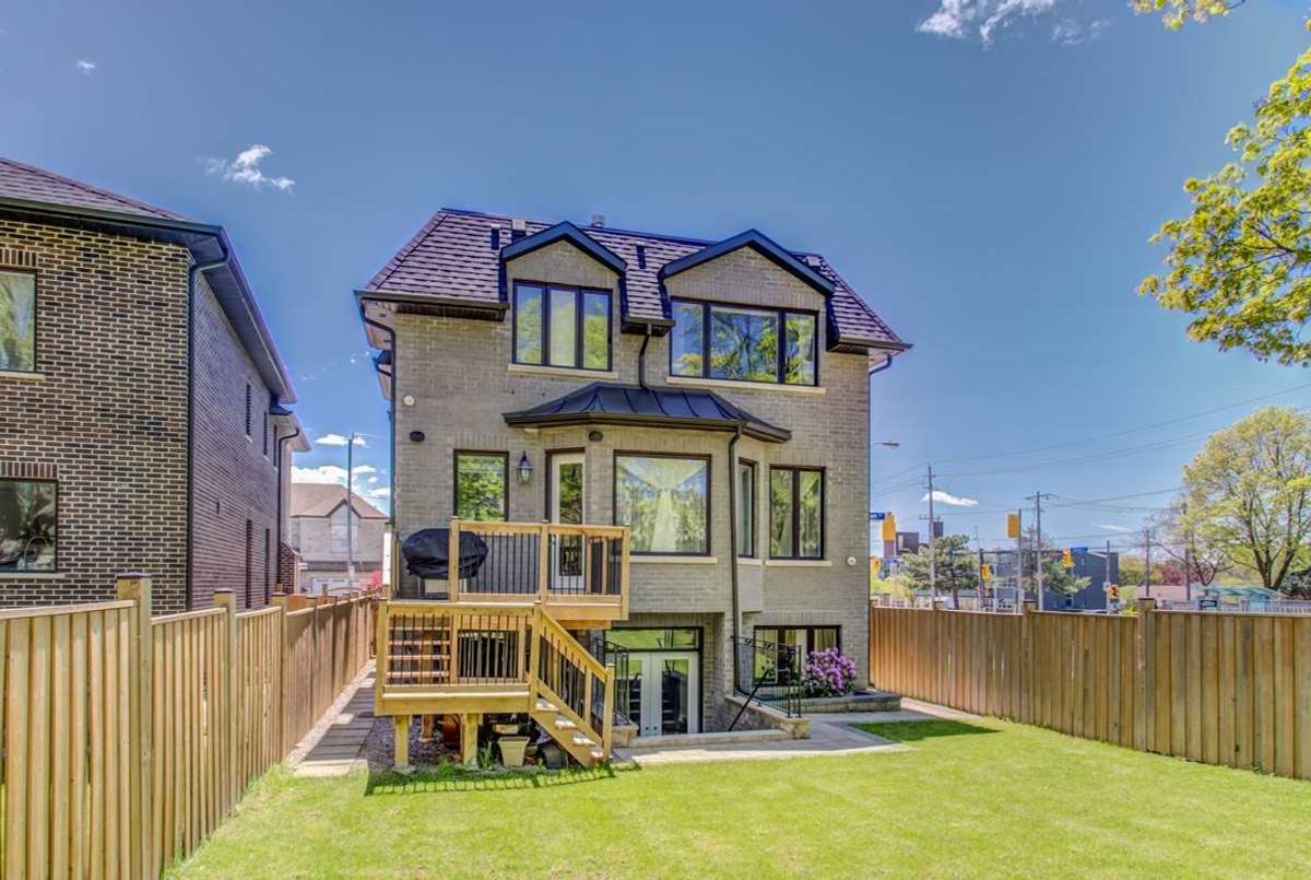 448 Horsham Ave 448 Horsham Ave Toronto