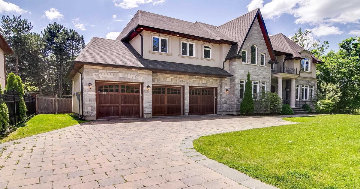 2B Carluke Cres Toronto