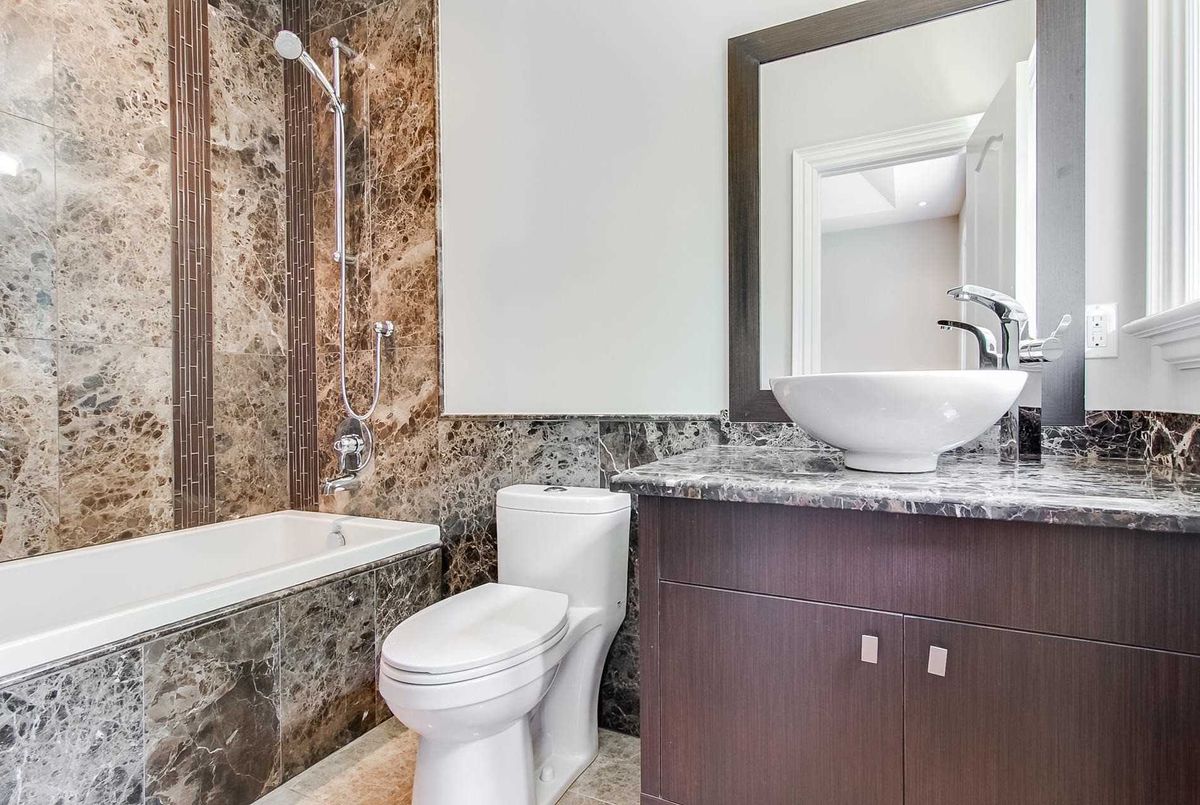 2B Carluke Cres 2B Carluke Cres Toronto