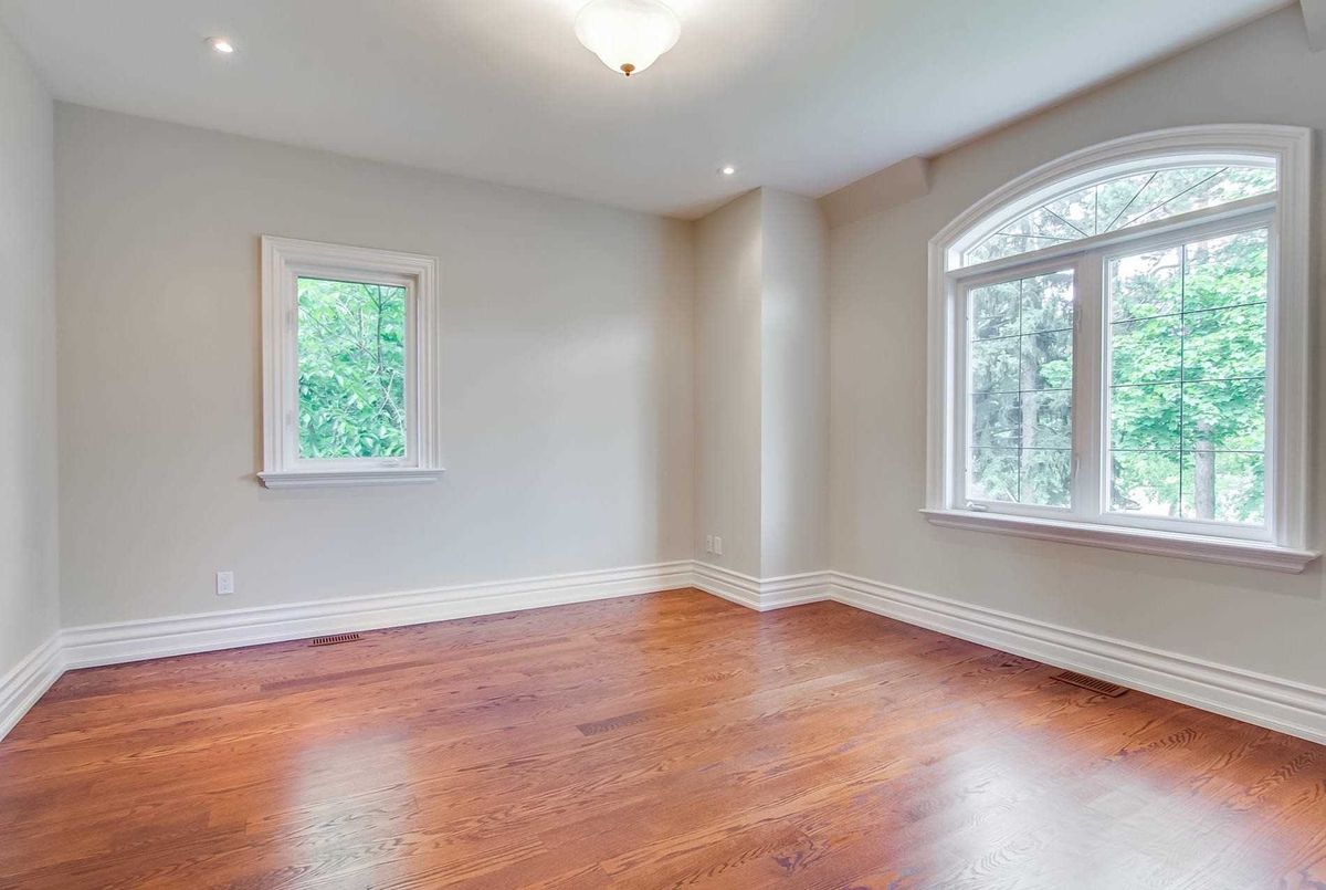 2B Carluke Cres 2B Carluke Cres Toronto