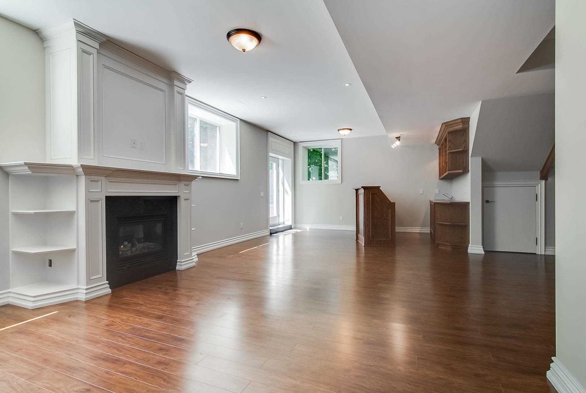 2B Carluke Cres 2B Carluke Cres Toronto