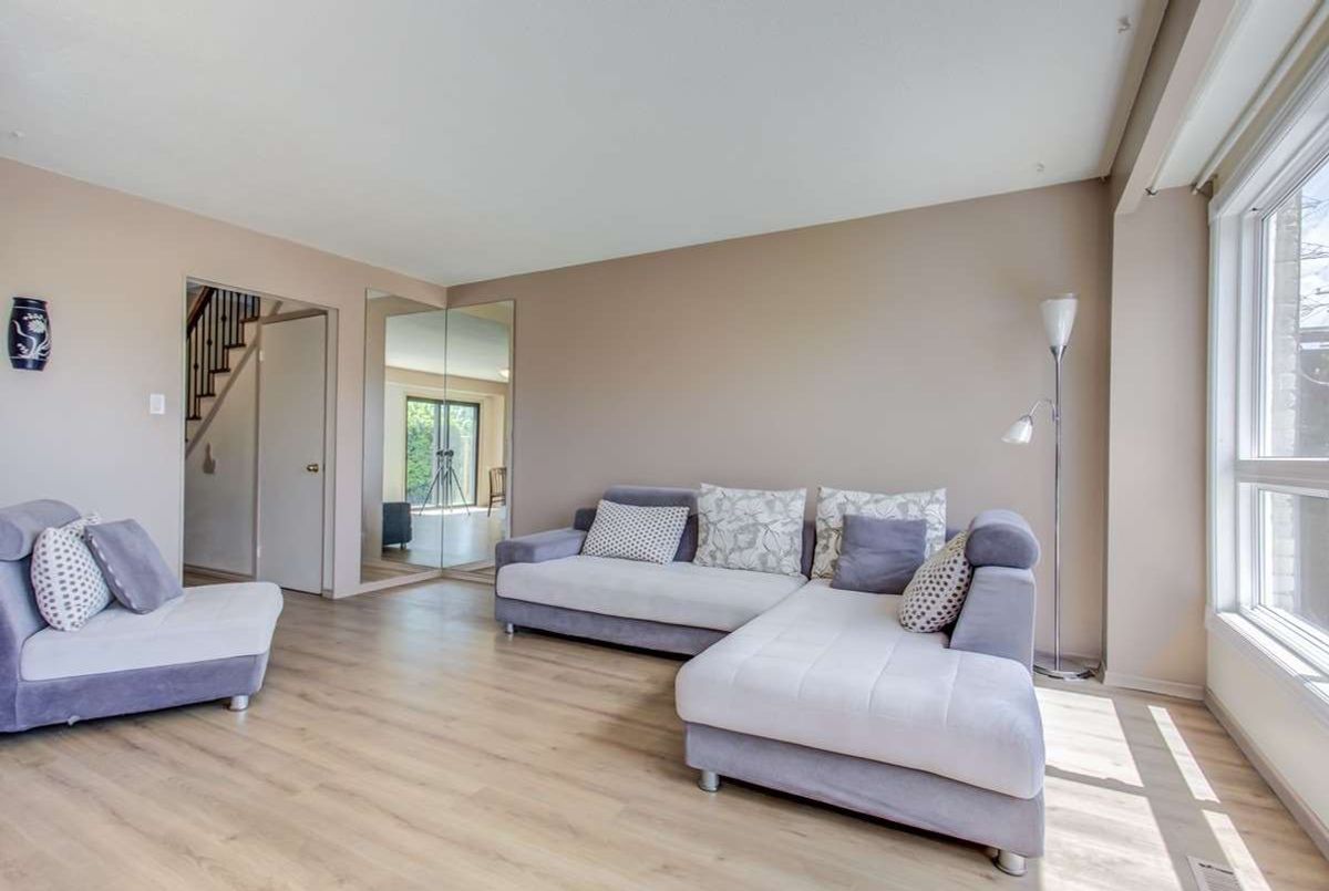 74 Sexton Cres 74 Sexton Cres Toronto