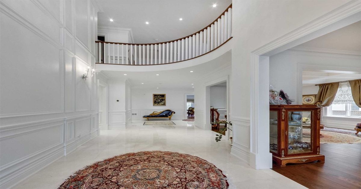11 York Rd Toronto