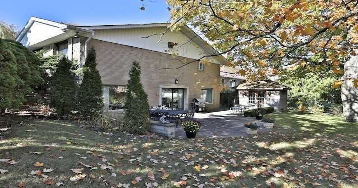 48 Forest Grove Dr Toronto