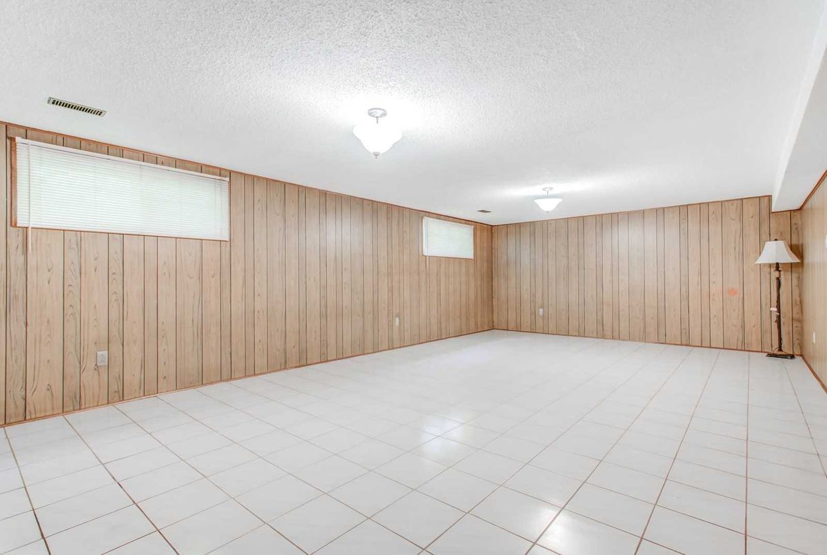 166 Hendon Ave 166 Hendon Ave Toronto
