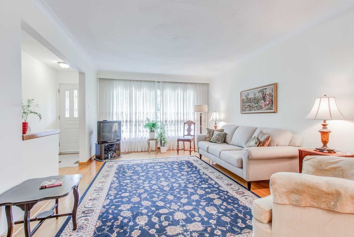 166 Hendon Ave 166 Hendon Ave Toronto