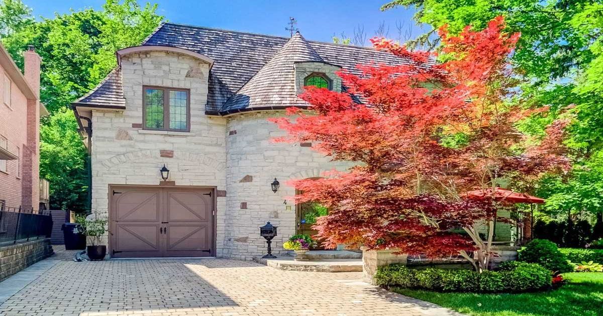 4 Ivor Rd Toronto