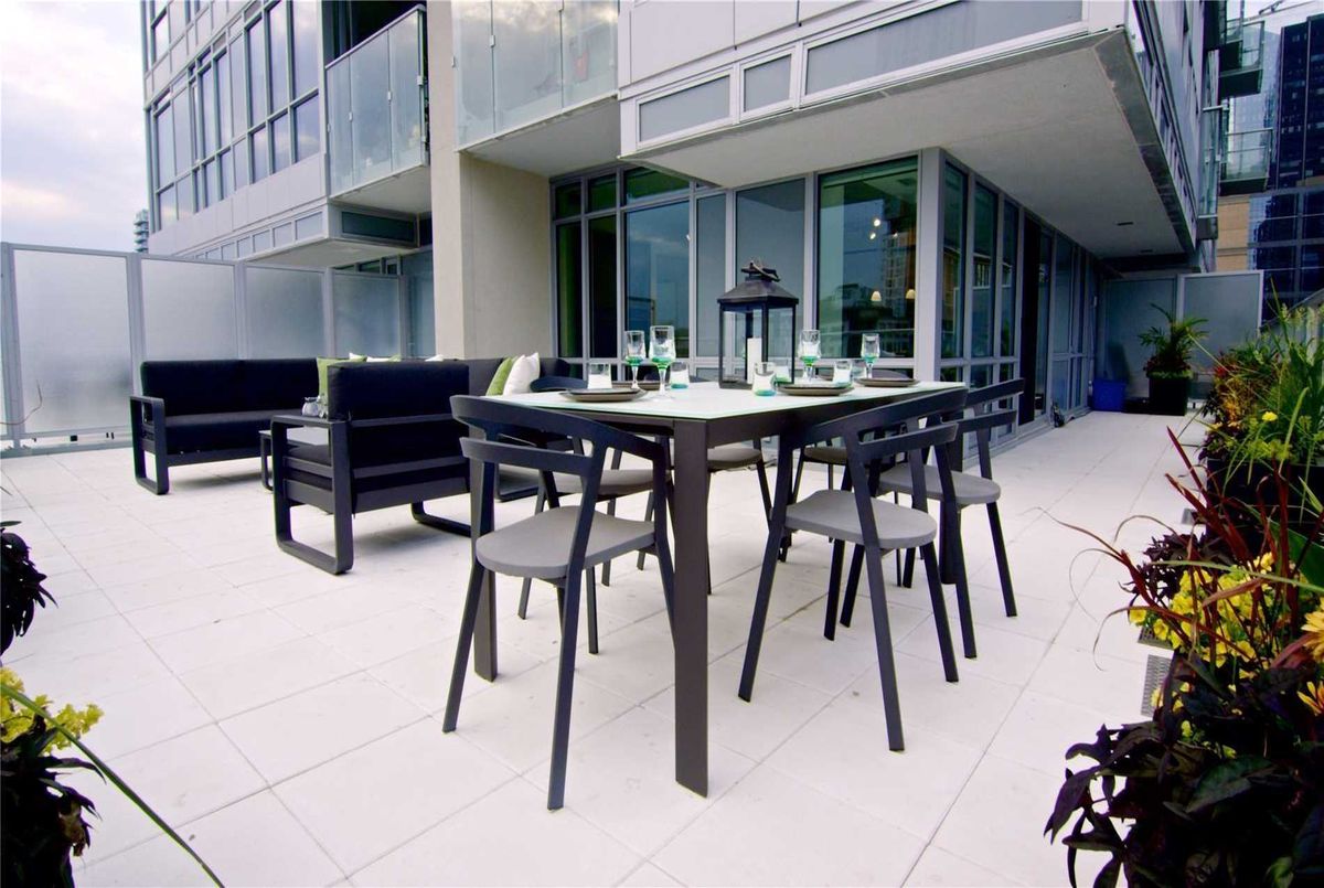 906-30 Nelson St 906-30 Nelson St Toronto