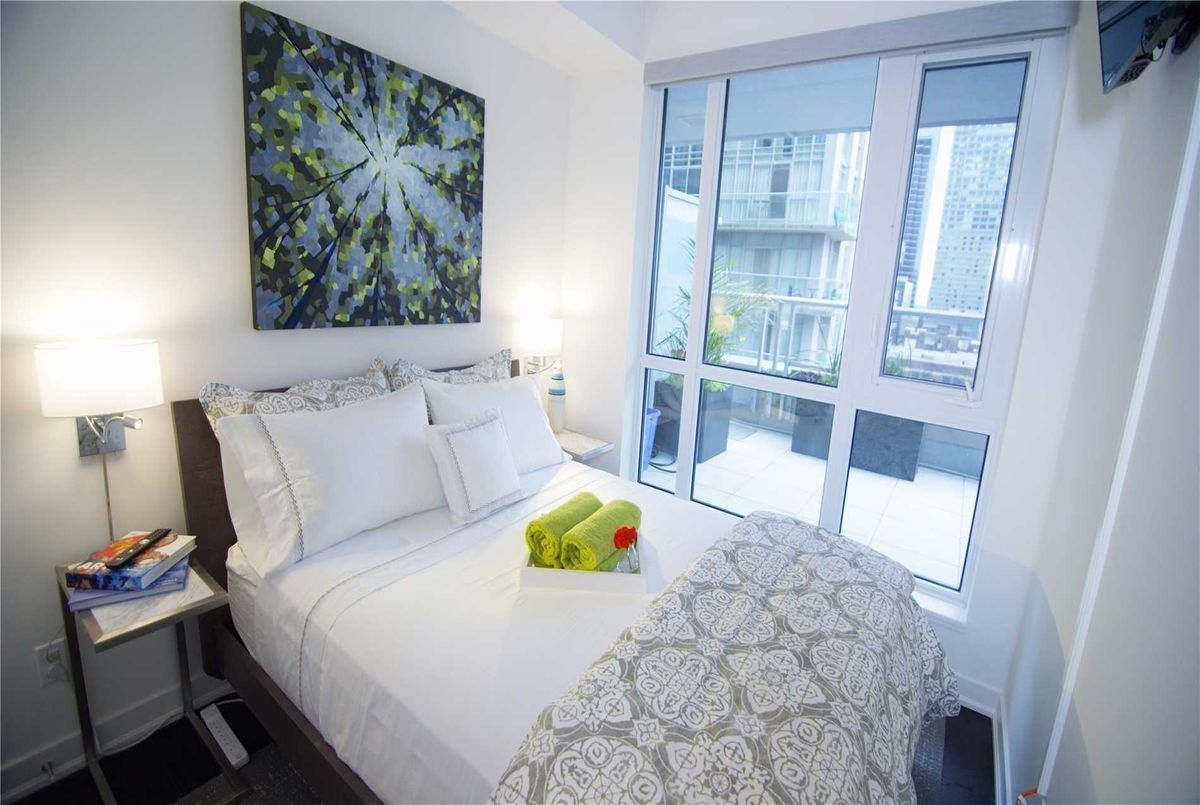 906-30 Nelson St 906-30 Nelson St Toronto