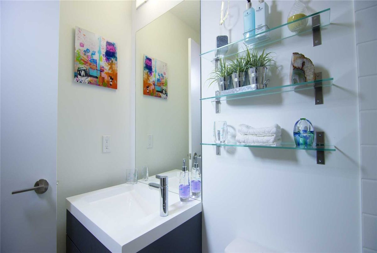 906-30 Nelson St 906-30 Nelson St Toronto