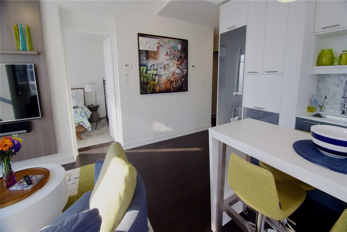 906-30 Nelson St 906-30 Nelson St Toronto