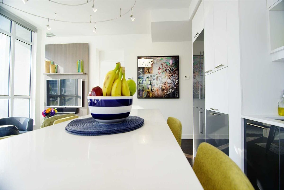 906-30 Nelson St 906-30 Nelson St Toronto