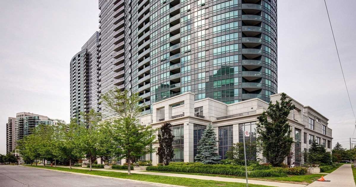 2802-15 Greenview Ave Toronto