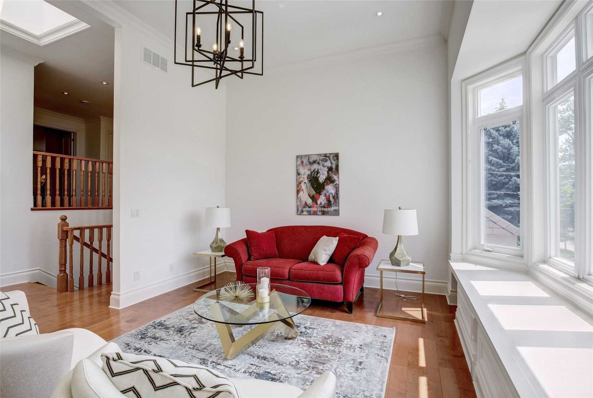 106 Parkview Ave 106 Parkview Ave Toronto