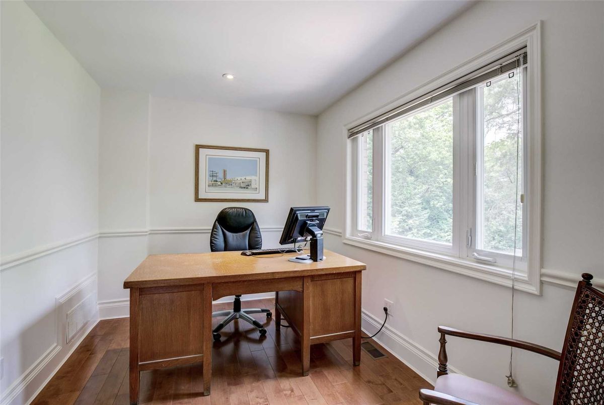 106 Parkview Ave 106 Parkview Ave Toronto