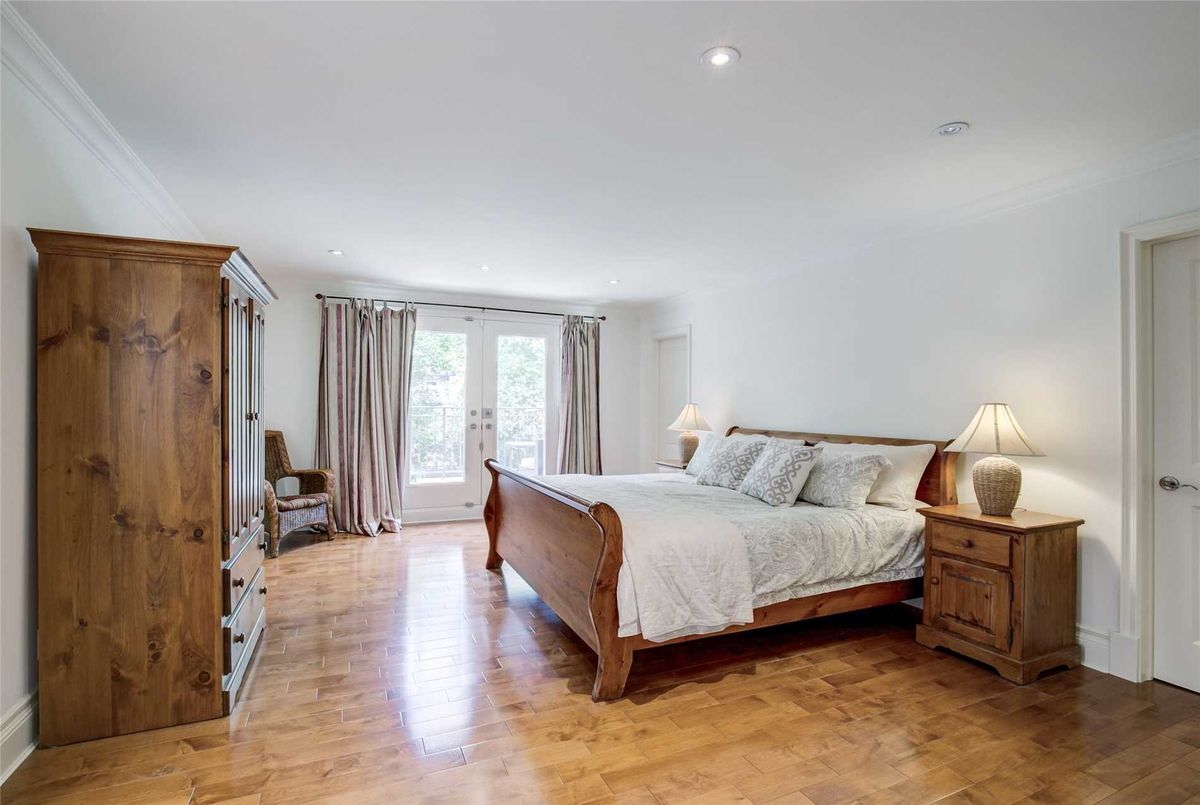 106 Parkview Ave 106 Parkview Ave Toronto